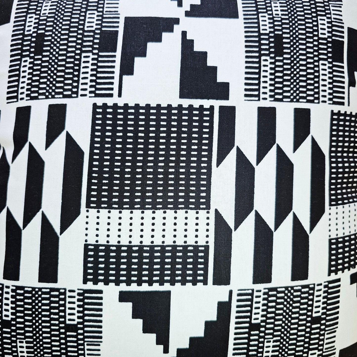 Set of 2 | 4 Cushion Covers |40x40cm | 100% Cotton Wax Ankara Fabric-4