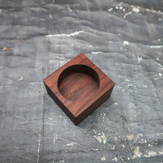 Pinecone Wooden Essential Oil Diffuser-1