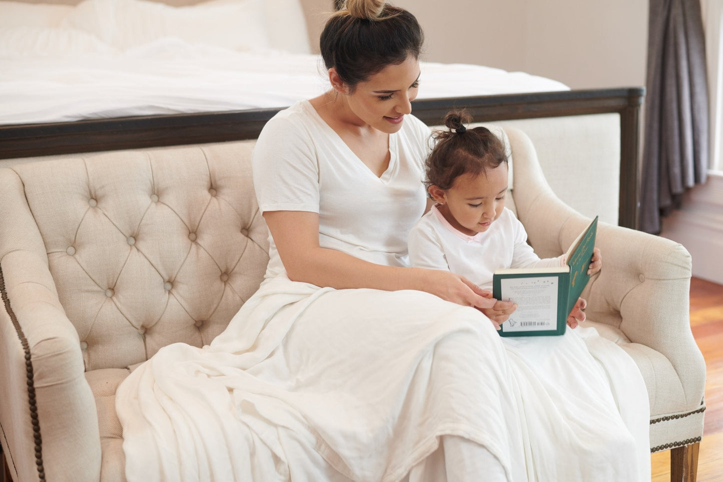 Pristine White Oversized Queen Bamboo Bed Blanket-3