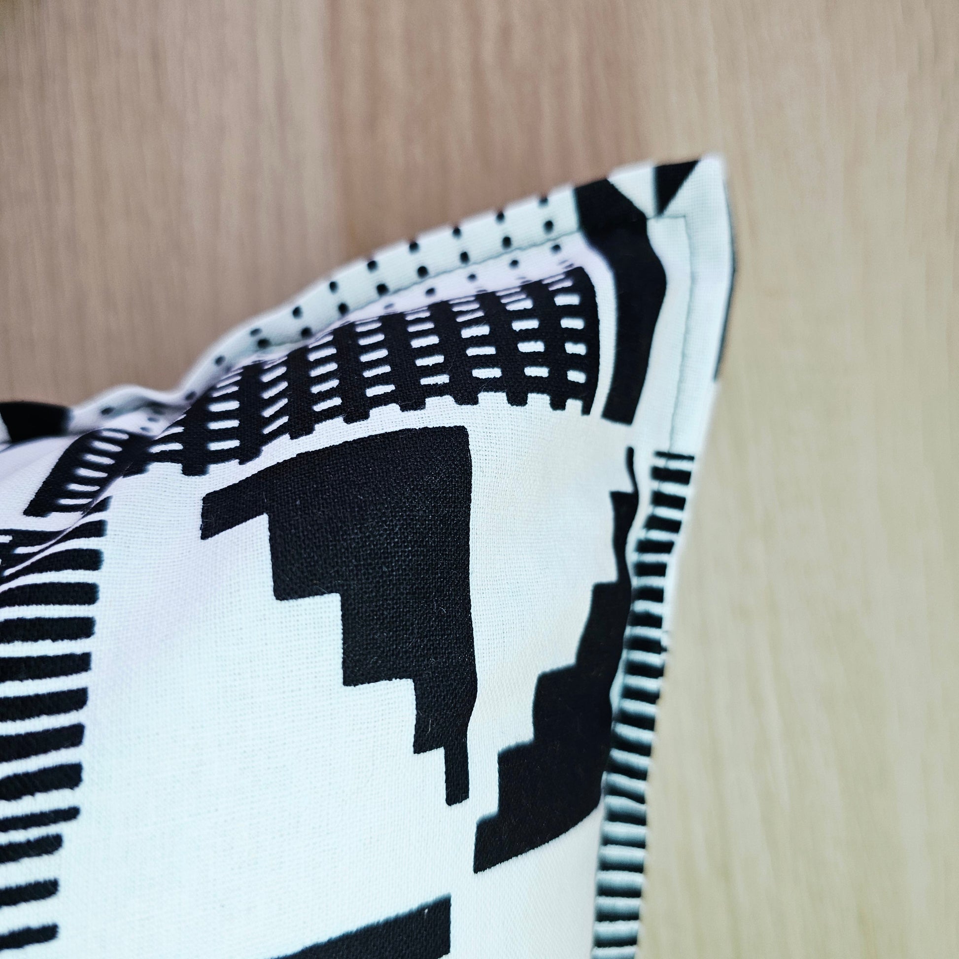 Set of 2 | 4 Cushion Covers |40x40cm | 100% Cotton Wax Ankara Fabric-3