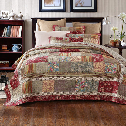 Tache Fairy Tale Tea Party Beige Burgundy Paisley Floral Cotton Patchwork Quilt Set (DXJ103443)-0