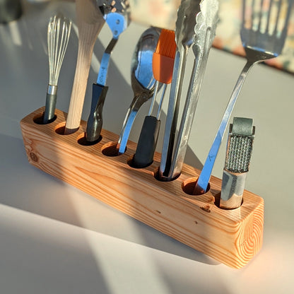 Slot cooking utensil holder-1