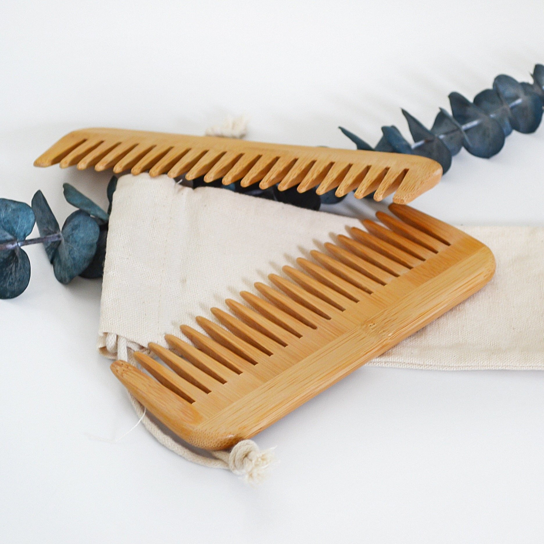 Natural Bamboo Wide Tooth Comb-Zero Waste Detangeling Comb-With Organic Cotton Pouch-2