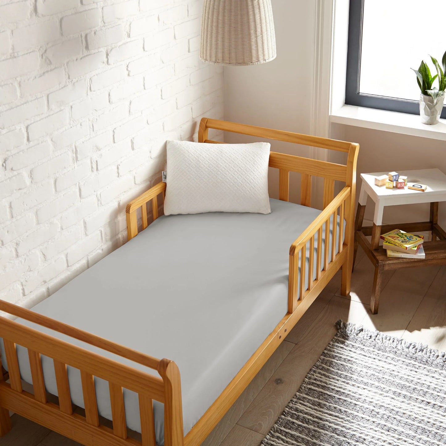 Bamboo Crib Sheet – Cooling Bamboo Crib Fitted Sheet (100% Bamboo Viscose)