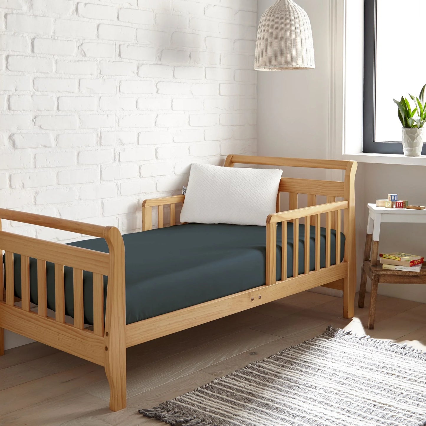 Bamboo Crib Sheet – Cooling Bamboo Crib Fitted Sheet (100% Bamboo Viscose)