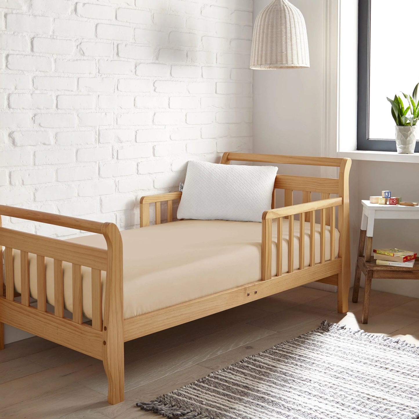 Bamboo Crib Sheet – Cooling Bamboo Crib Fitted Sheet (100% Bamboo Viscose)