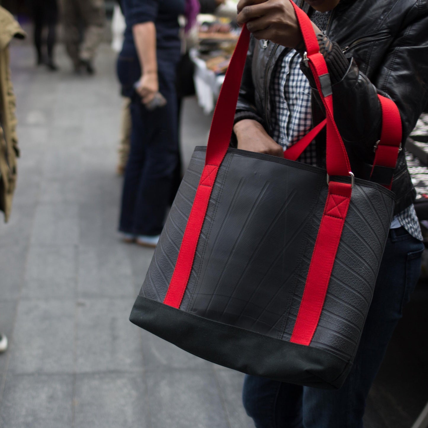 Rika Spacious Vegan Tote Bag Made From Inner Tube-4