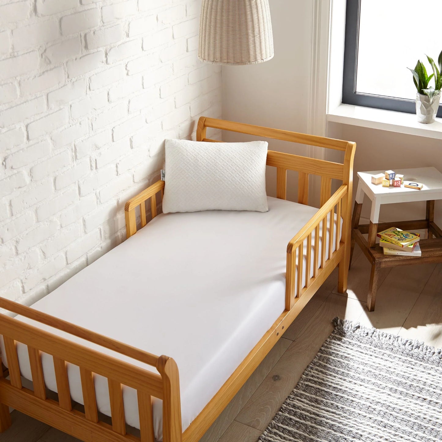 Bamboo Crib Sheet – Cooling Bamboo Crib Fitted Sheet (100% Bamboo Viscose)